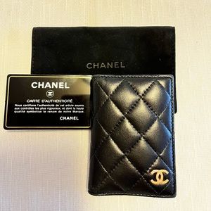 Authentic Chanel ID Bifold Lambskin Leather Wallet (unisex)